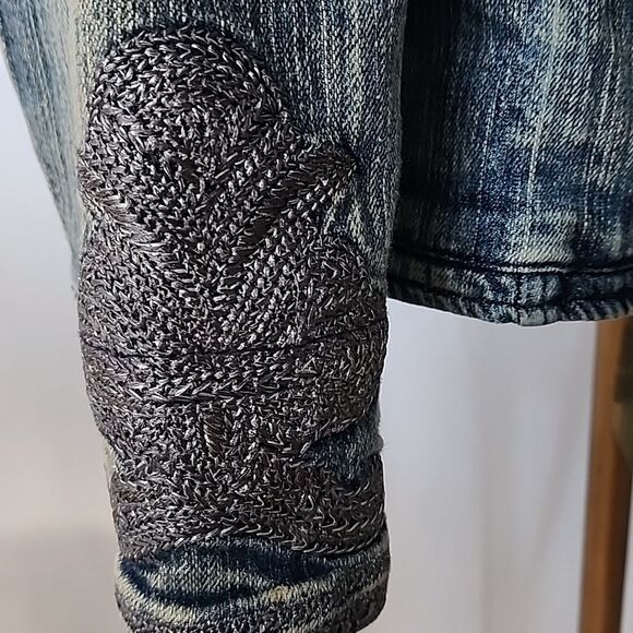 Vintage Fitted Washed Denim Embroidered Round Neck Jacket With Sleeve Detail - Picture 5 of 9